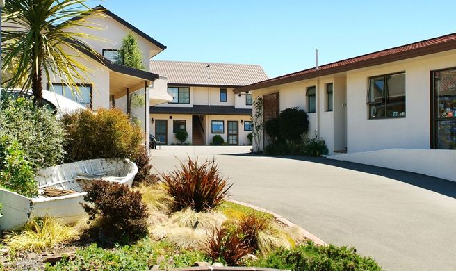 Arrow Motel Apartments Exterior