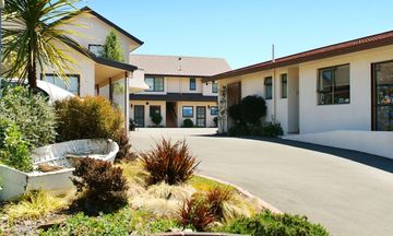 Arrow Motel Apartments