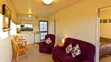 Arrow Motel Apartments Room
