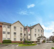 Candlewood Suites Charlotte Arrowood Exterior