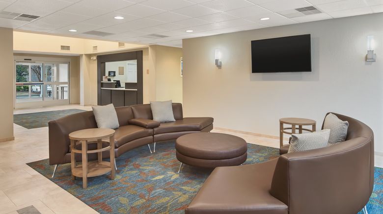 <b>Candlewood Suites Charlotte Arrowood Lobby</b>. Images powered by <a href="https://www.leonardoworldwide.com/" title="Leonardo Worldwide" target="_blank">Leonardo</a>.