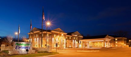 Holiday Inn Express Columbus-Dublin Exterior