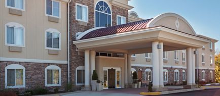 Holiday Inn Express Exterior