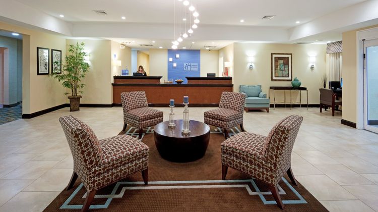 Holiday Inn Express Lobby