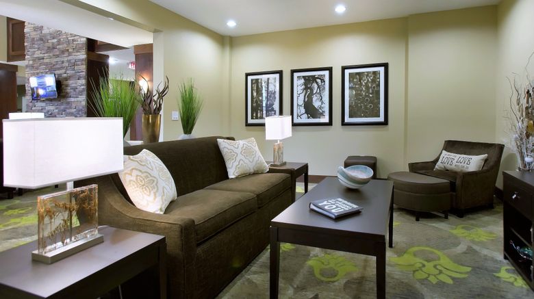 <b>Staybridge Suites Orlando-Theme Parks Lobby</b>. Images powered by <a href="https://www.leonardoworldwide.com/" title="Leonardo Worldwide" target="_blank">Leonardo</a>.
