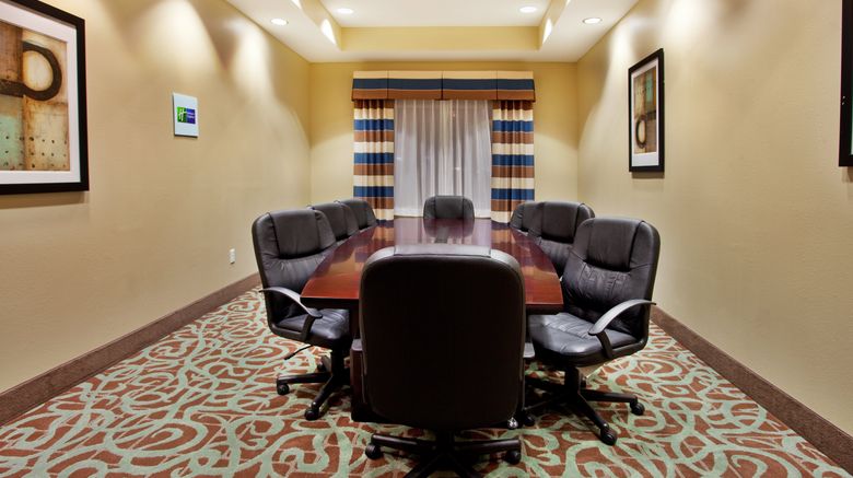 <b>Holiday Inn Express Eunice Meeting</b>. Images powered by <a href="https://www.leonardoworldwide.com/" title="Leonardo Worldwide" target="_blank">Leonardo</a>.