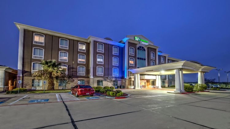 Holiday Inn Express Corsicana I-45 Exterior
