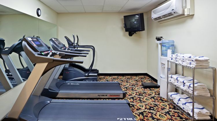 Holiday Inn Express on the River Health Club