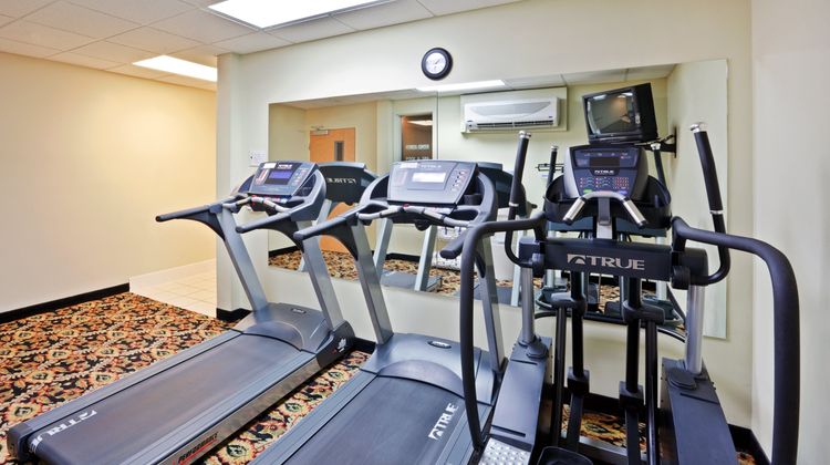 Holiday Inn Express on the River Health Club