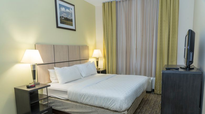 <b>Candlewood Suites Stevensville Room</b>. Images powered by <a href="https://www.leonardoworldwide.com/" title="Leonardo Worldwide" target="_blank">Leonardo</a>.