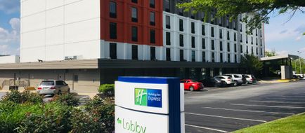 Holiday Inn Express Towson Exterior