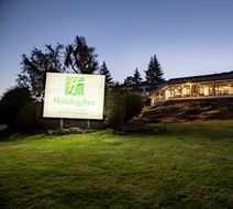Holiday Inn Queenstown Frankton Road Exterior