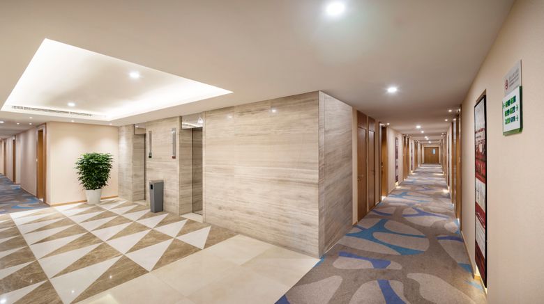 <b>Holiday Inn Shanghai Hongqiao Central Lobby</b>. Images powered by <a href="https://www.leonardoworldwide.com/" title="Leonardo Worldwide" target="_blank">Leonardo</a>.