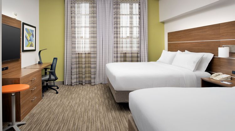 Holiday Inn Express Alamo-Riverwalk Room