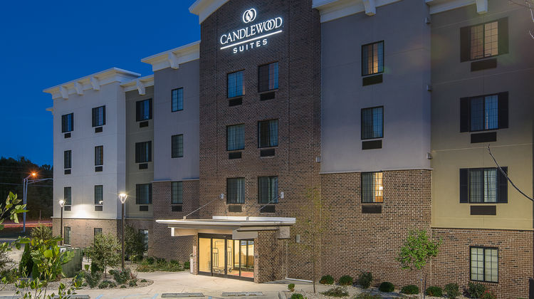 Candlewood Suites Bloomington Exterior