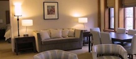 Whispering Oaks Suite