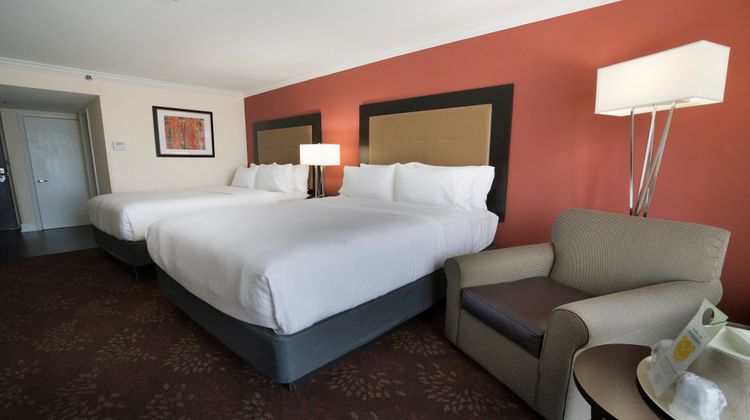 Holiday Inn Tyler-Conference Center Room