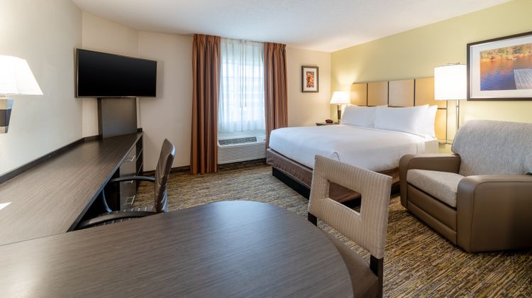 Candlewood Suites Dulles Suite