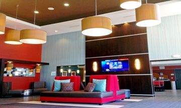 Holiday Inn Express Bakersfield