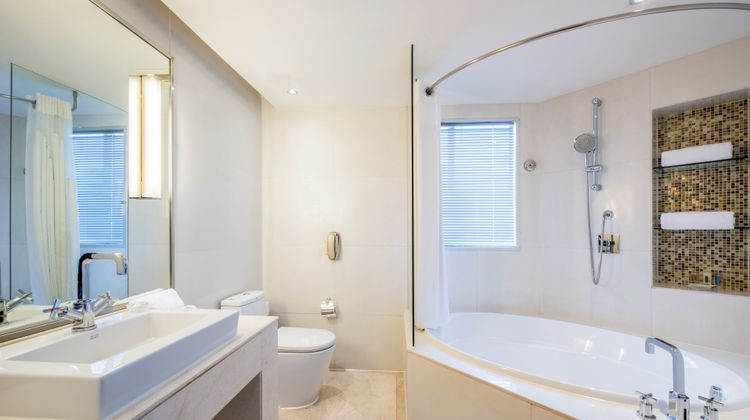 Holiday Inn Room