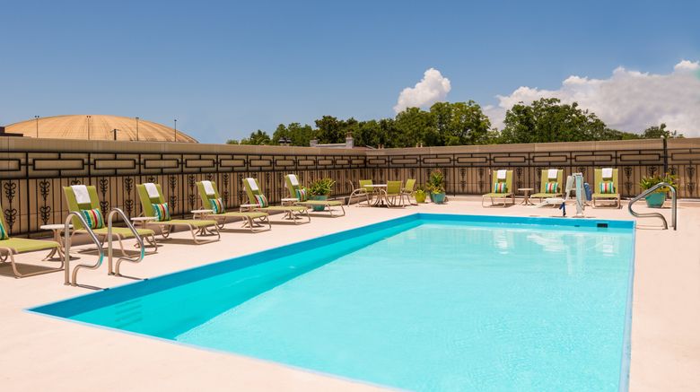 <b>Holiday Inn Pool</b>. Images powered by <a href="https://www.leonardoworldwide.com/" title="Leonardo Worldwide" target="_blank">Leonardo</a>.