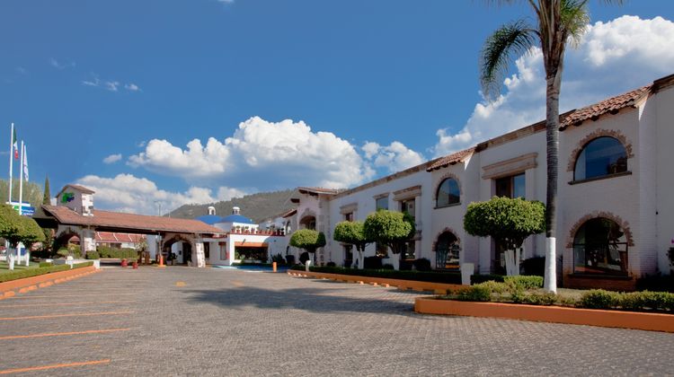 Holiday Inn Express Morelia Exterior