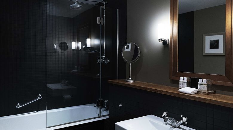<b>Hotel du Vin & Bistro - Cambridge Room</b>. Images powered by <a href="https://www.leonardoworldwide.com/" title="Leonardo Worldwide" target="_blank">Leonardo</a>.