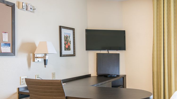 Candlewood Suites Bay City Room