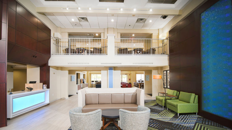 Holiday Inn Express Lobby