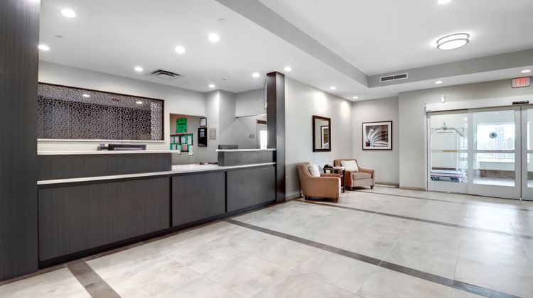 Candlewood Suites Waco Lobby