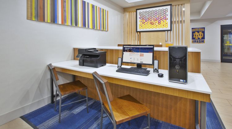 Holiday Inn Express & Suites Niles Other