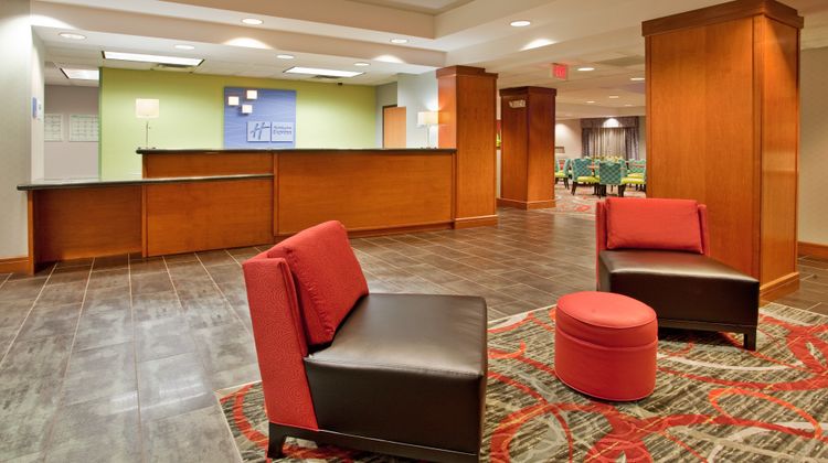 Holiday Inn Express Fremont Lobby