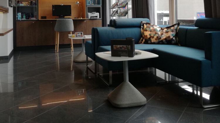Holiday Inn Salzburg City Lobby
