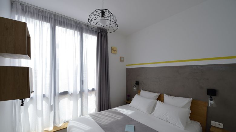 <b>Hotel Terre Neuve Room</b>. Images powered by <a href="https://www.leonardoworldwide.com/" title="Leonardo Worldwide" target="_blank">Leonardo</a>.