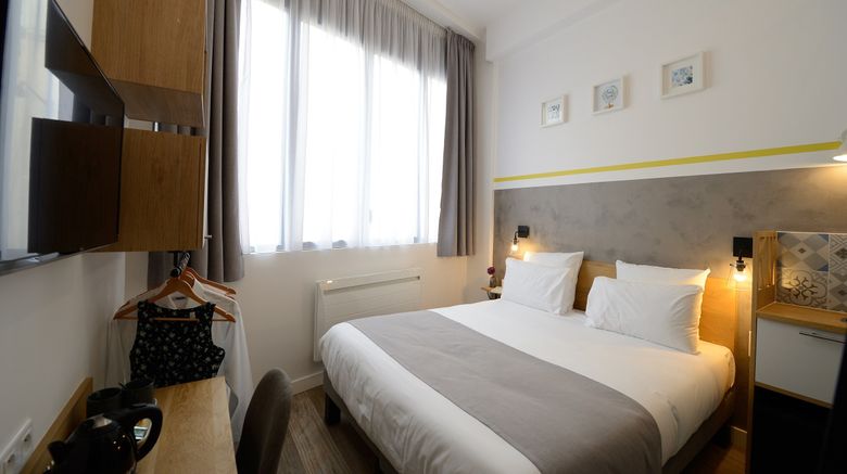 <b>Hotel Terre Neuve Room</b>. Images powered by <a href="https://www.leonardoworldwide.com/" title="Leonardo Worldwide" target="_blank">Leonardo</a>.