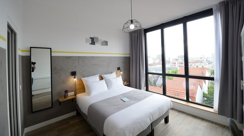 <b>Hotel Terre Neuve Room</b>. Images powered by <a href="https://www.leonardoworldwide.com/" title="Leonardo Worldwide" target="_blank">Leonardo</a>.
