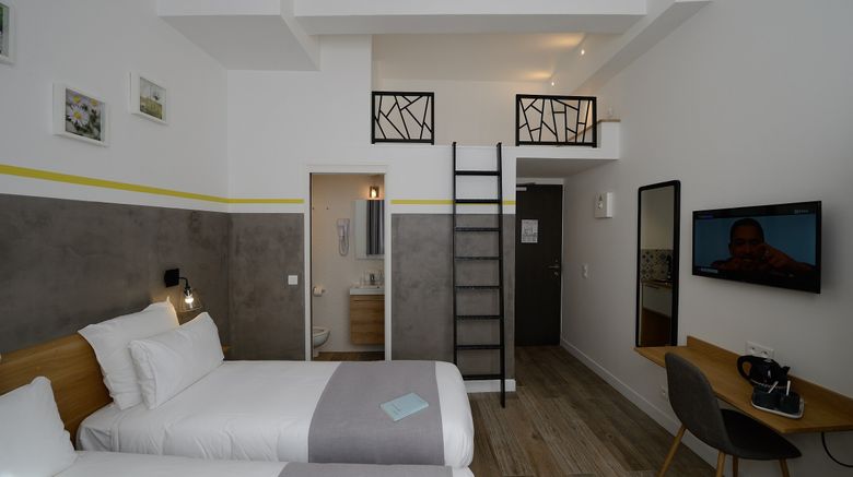 <b>Hotel Terre Neuve Room</b>. Images powered by <a href="https://www.leonardoworldwide.com/" title="Leonardo Worldwide" target="_blank">Leonardo</a>.