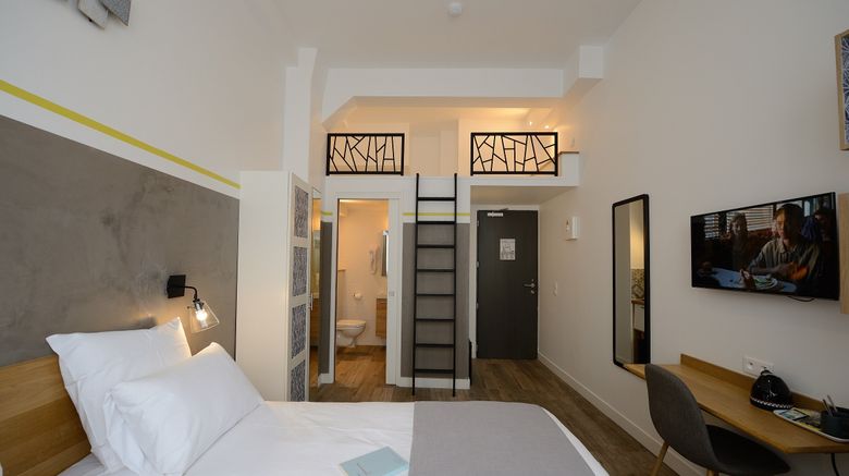 <b>Hotel Terre Neuve Room</b>. Images powered by <a href="https://www.leonardoworldwide.com/" title="Leonardo Worldwide" target="_blank">Leonardo</a>.