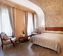 Grand Hotel Villa De France Room