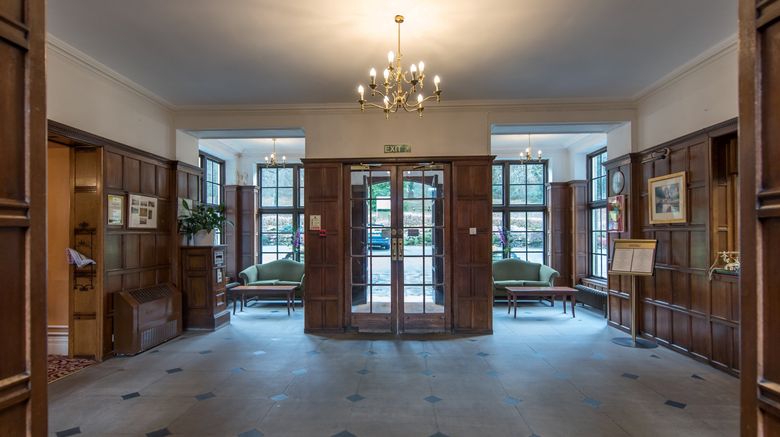 <b>The Cumbria Grand Hotel Lobby</b>. Images powered by <a href="https://www.leonardoworldwide.com/" title="Leonardo Worldwide" target="_blank">Leonardo</a>.