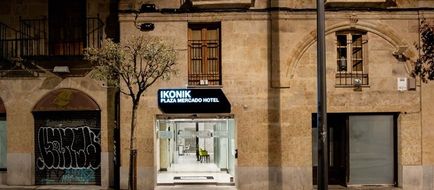 Ikonik Plaza Mercado Exterior