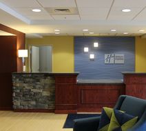 Holiday Inn Express & Sts Milford Lobby