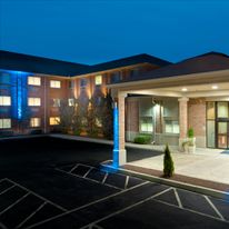 Holiday Inn Express & Suites