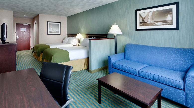 <b>Holiday Inn Express & Suites Room</b>. Images powered by <a href="https://www.leonardoworldwide.com/" title="Leonardo Worldwide" target="_blank">Leonardo</a>.