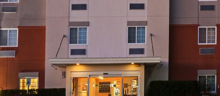 Candlewood Suites Pearland Exterior