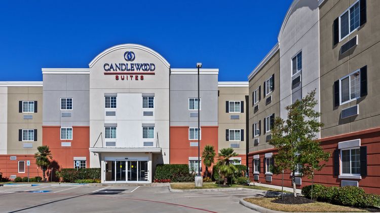 Candlewood Suites Pearland Exterior