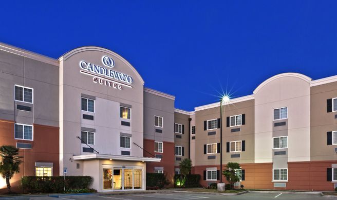 Candlewood Suites Pearland Exterior