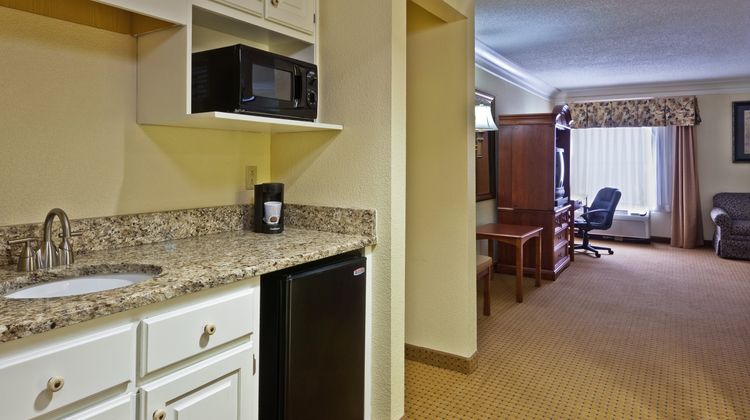 Holiday Inn Express Ringgold Suite