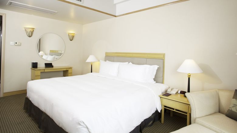 <b>New World Saigon Hotel Suite</b>. Images powered by <a href="https://www.leonardoworldwide.com/" title="Leonardo Worldwide" target="_blank">Leonardo</a>.