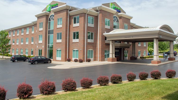 Holiday Inn Express Lexington NE Exterior